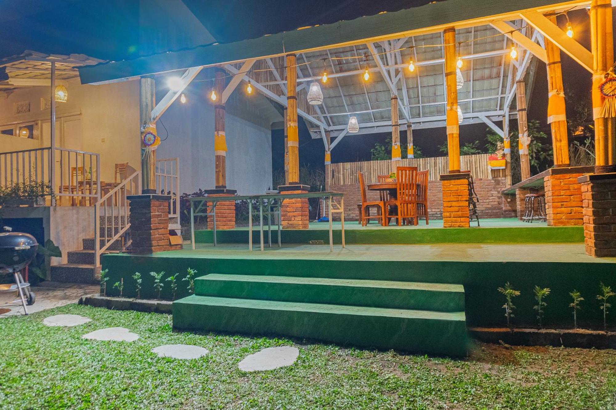 Santya Loka Lodge & Twin Waterfall Jatiluwih Exterior photo
